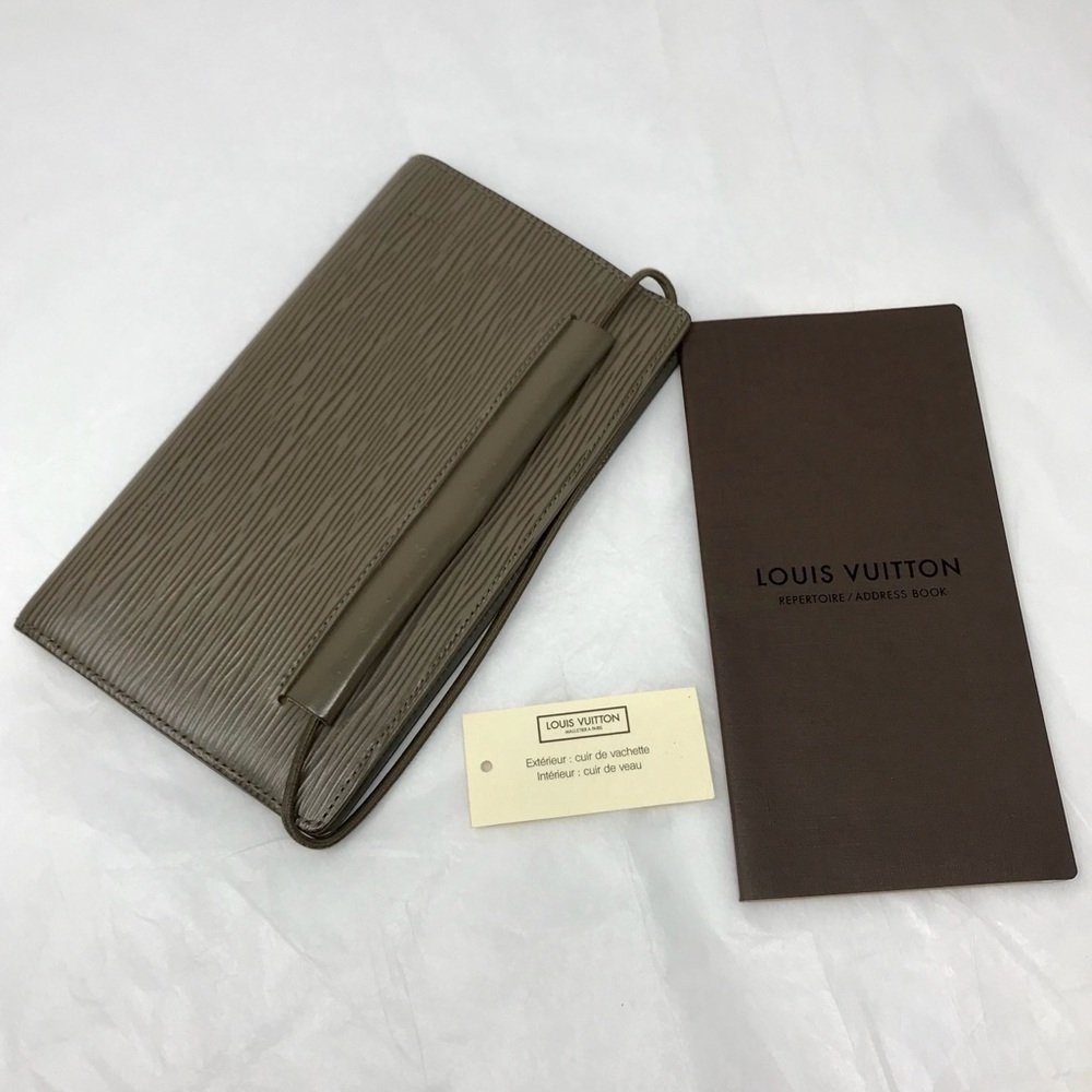 Louis Vuitton Brown Clutch Wallet